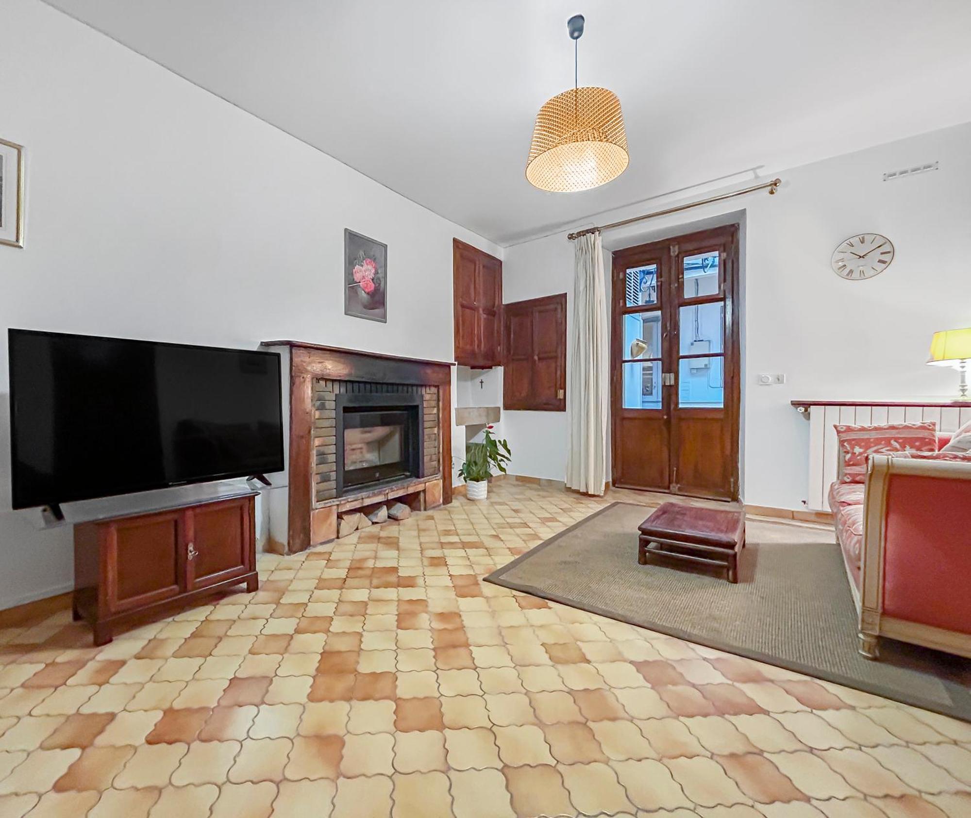 Maison Rustique Avec Patio Prive